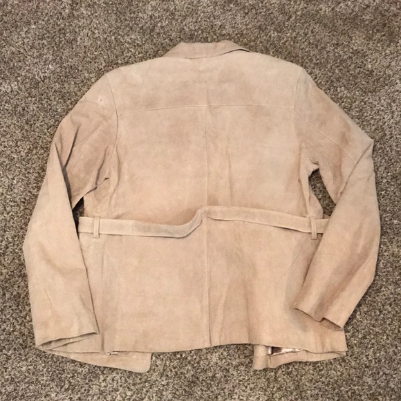 Suede leather jacket with belt - Picture 3 of 4